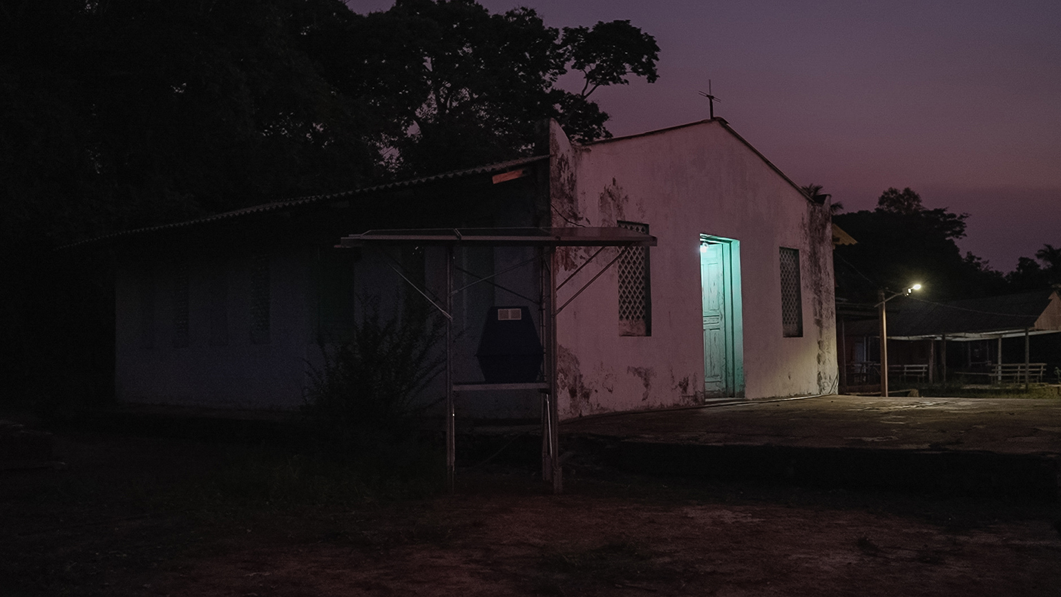 Electricity day and night: Solar power is changing isolated Amazon communities
